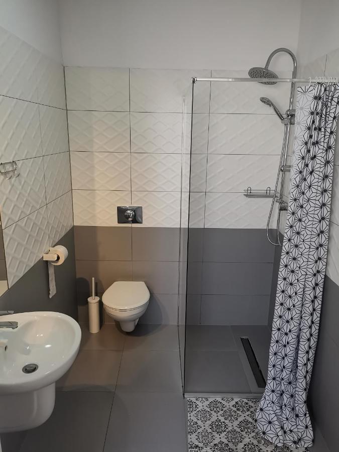 Bemma Apart Hostel Вроцлав Екстериор снимка