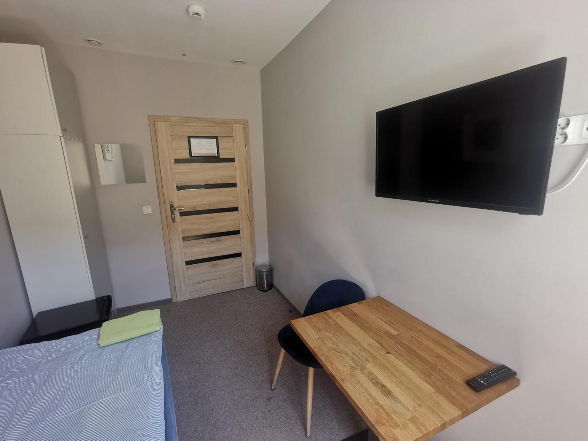 Bemma Apart Hostel Вроцлав Екстериор снимка