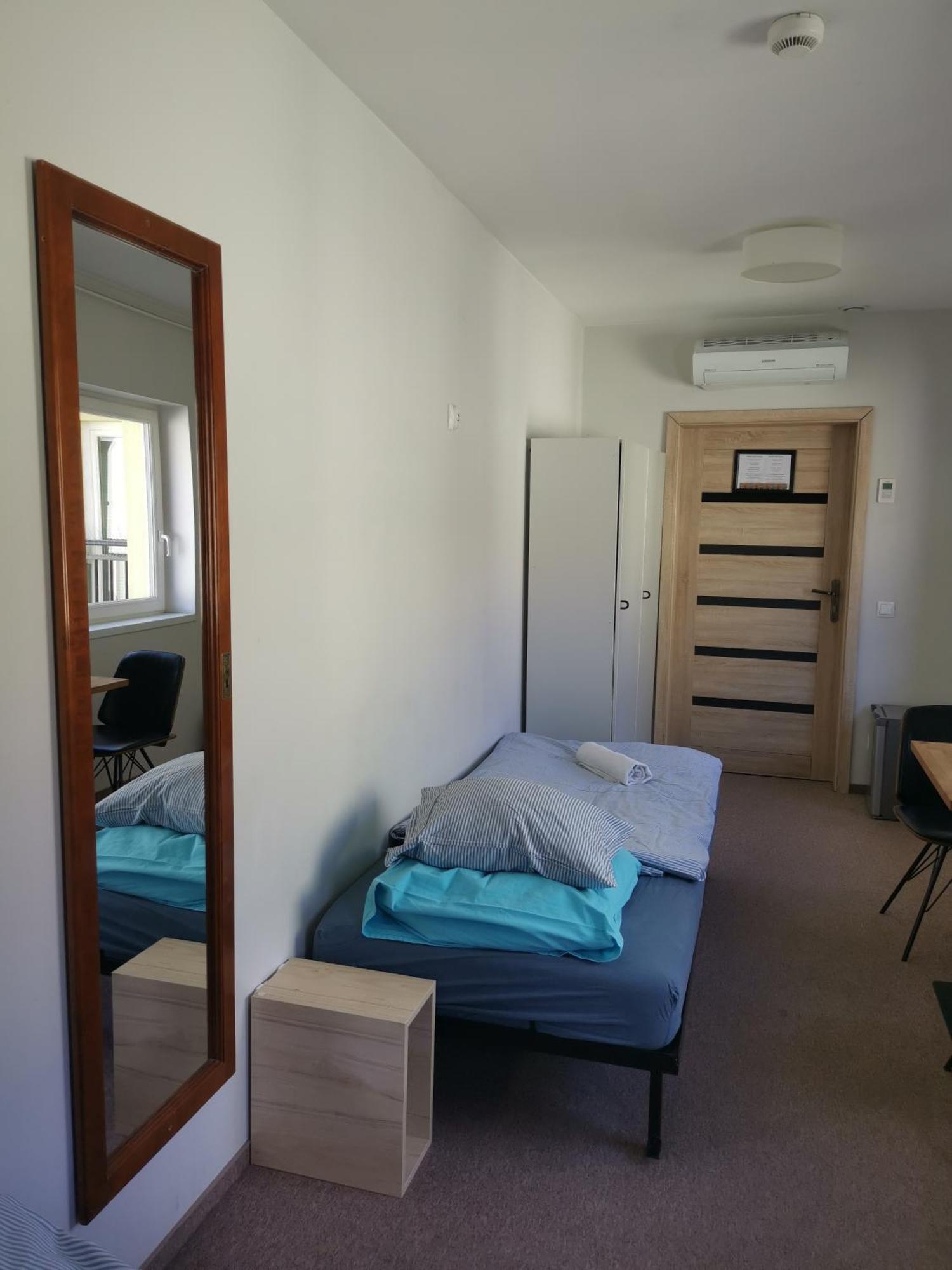 Bemma Apart Hostel Вроцлав Екстериор снимка