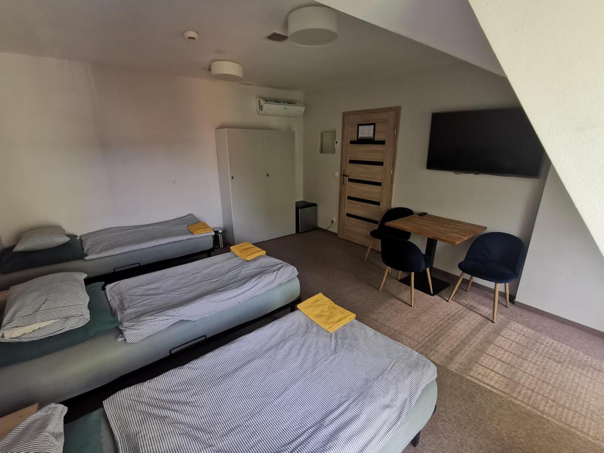 Bemma Apart Hostel Вроцлав Екстериор снимка
