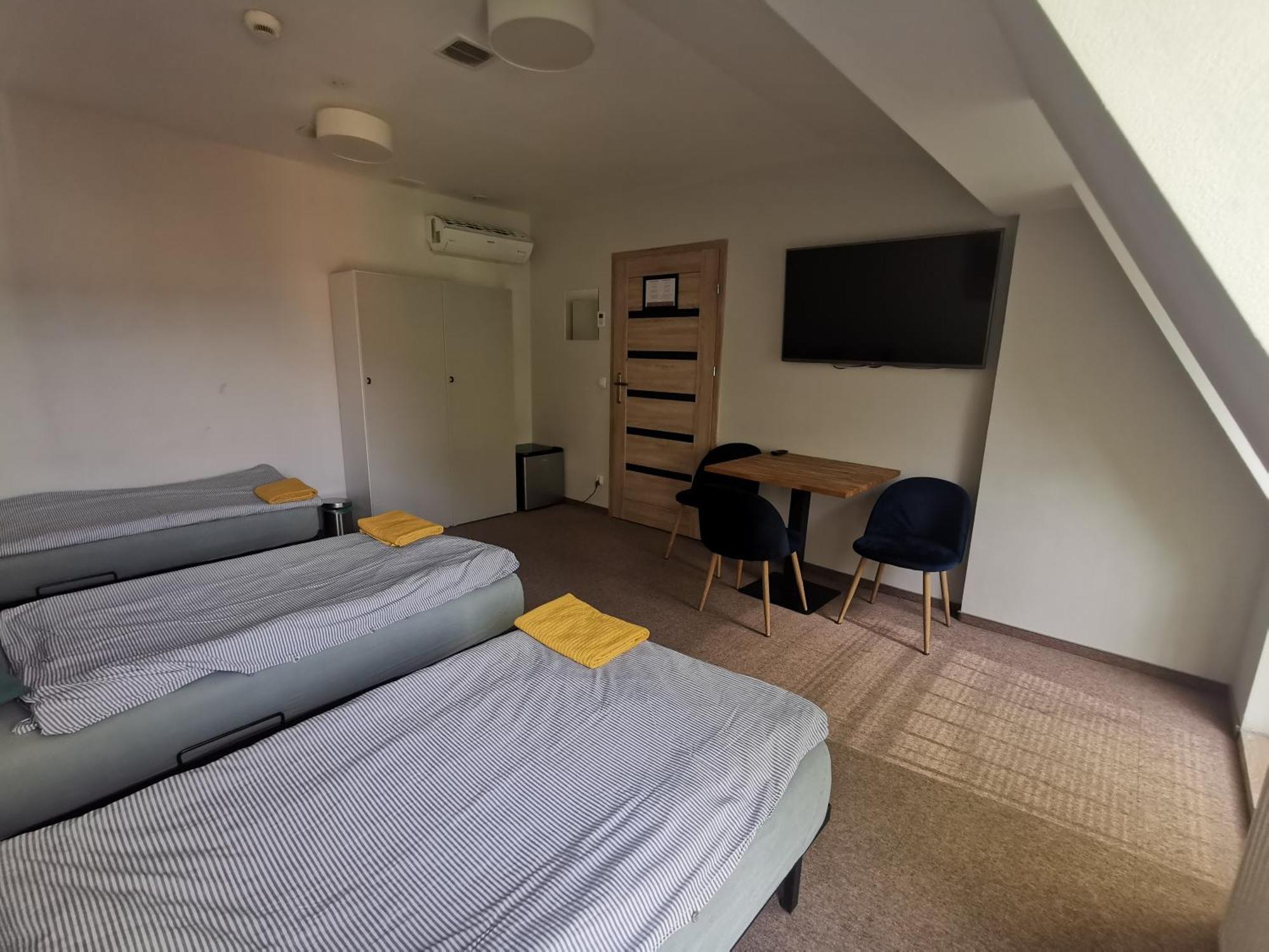 Bemma Apart Hostel Вроцлав Екстериор снимка
